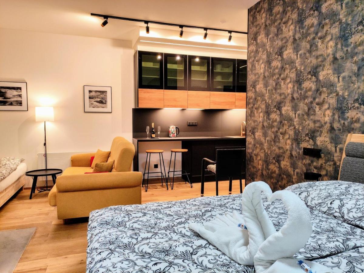 Grand Spa Harrachov - Wellness Luxusni Apartman S Velkou Virivkou, Saunou, Kuchyni A Venkovnim Posezenim V Centru Harrachova Buitenkant foto