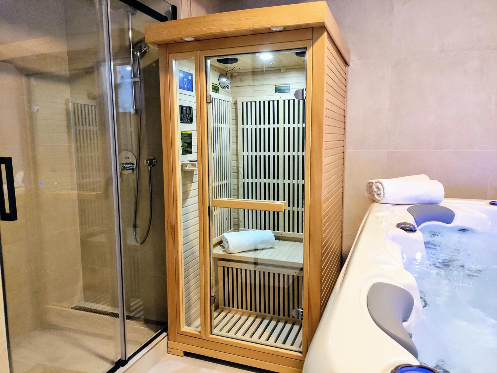 Grand Spa Harrachov - Wellness Luxusni Apartman S Velkou Virivkou, Saunou, Kuchyni A Venkovnim Posezenim V Centru Harrachova Buitenkant foto
